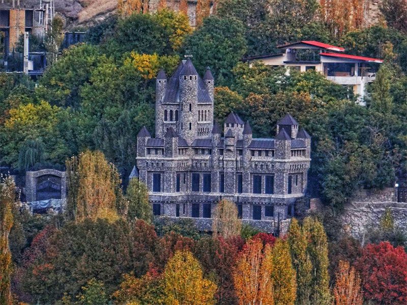 قلعه آغشت - مقصد رویایی برای مسافرت در پاییز