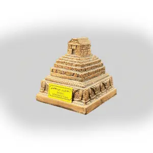 مجسمه مقبره کوروش