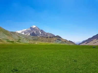 بهترین مکان های دیدنی و مناسب کمپینگ در ایران 7 دشت لار