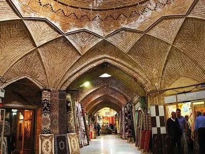 بازار زیبای همدان