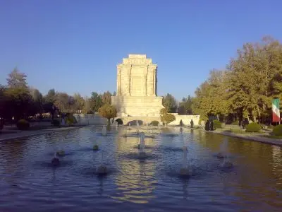 جاذبه های گردشگری مشهد 