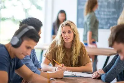 reasons to study in canada