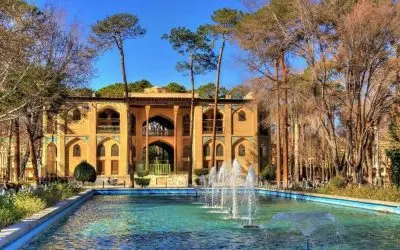 راهنمای جامع و لیست جاهای دیدنی اصفهان: تجربه بهترین سفر و اصفهانگردی (ویژه مسافران و حیوانات خانگی) 2 گردشگری اصفهان