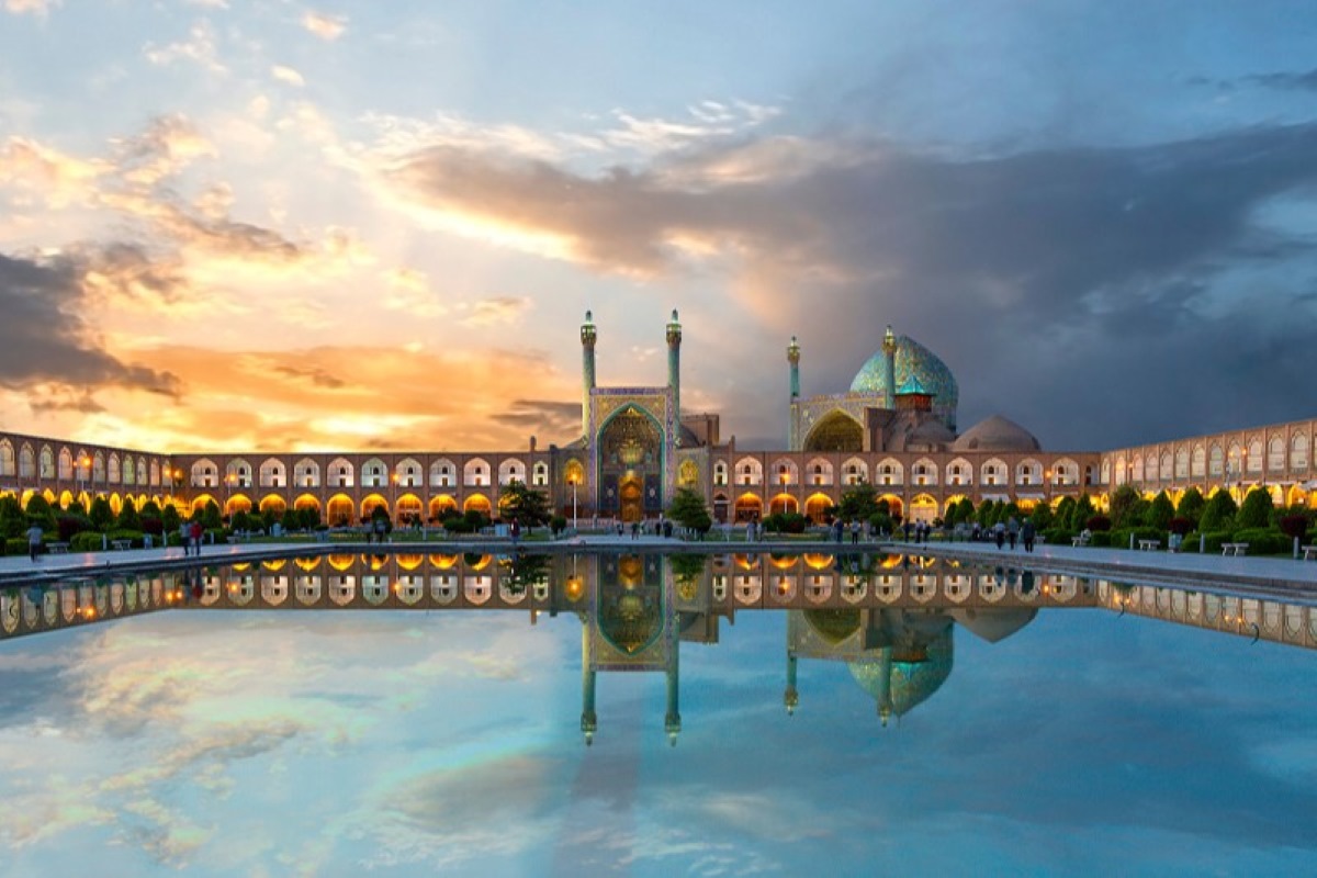 بهترین مقاصد سفر داخلی در بهار 1 isfahan iran 1