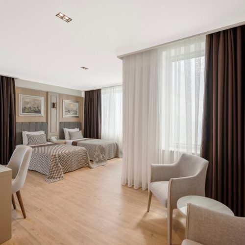 1714375305_2RX1U1GMHB_medium