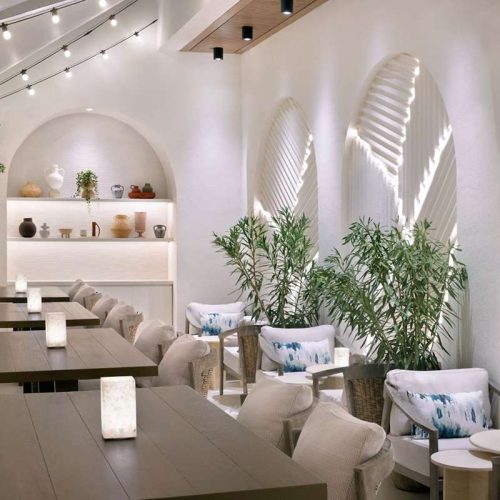 si-dxbgh-dxbgh-lounge-during-12305-38751_Classic-Hor (1)_11zon